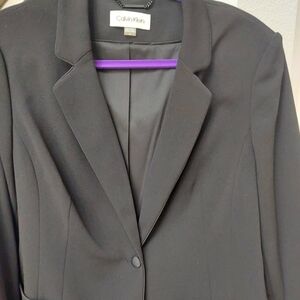 Calvin Klein Women's Elegant Black Blazer